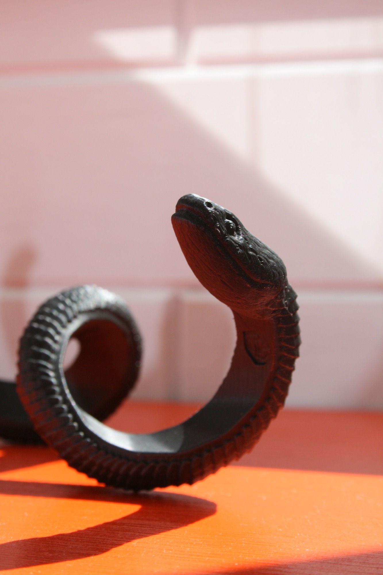 Статуэтка 'Змея'